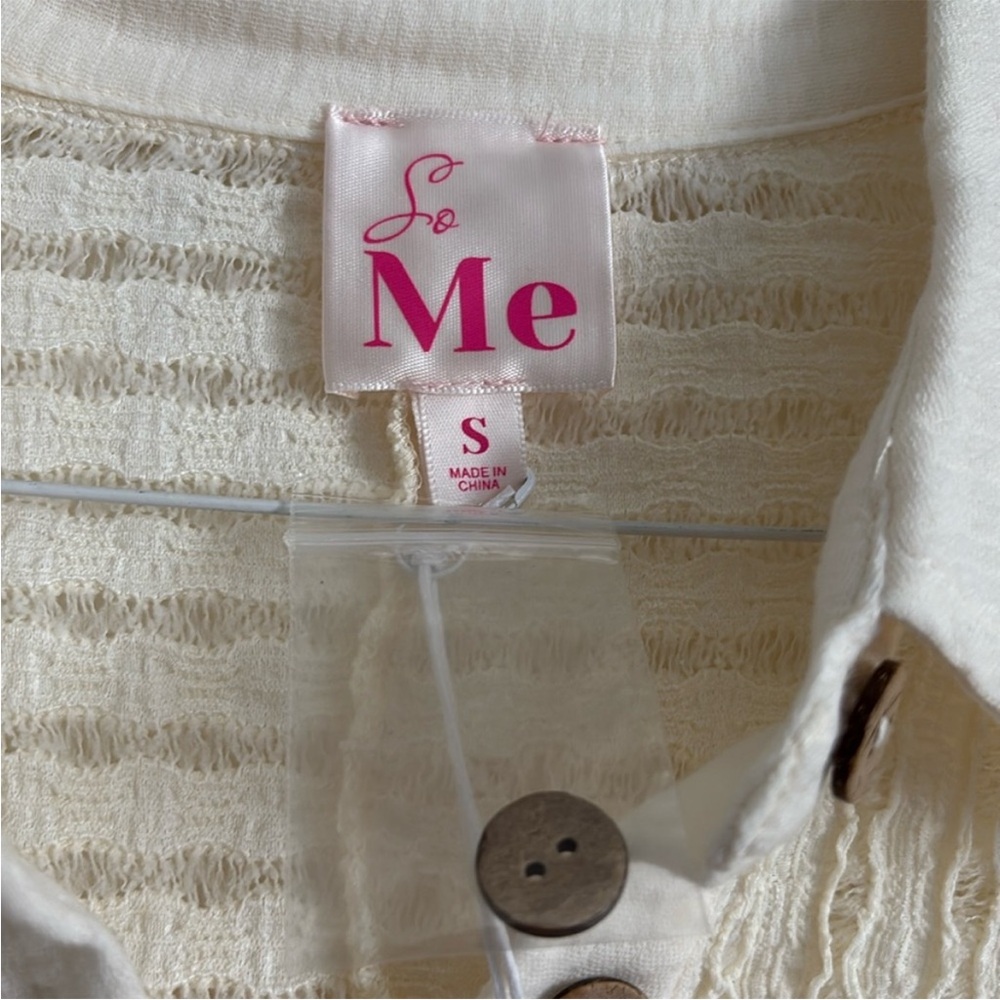 So Me Cream Textured Button-Up Romper small NWT - Picture 4 of 6